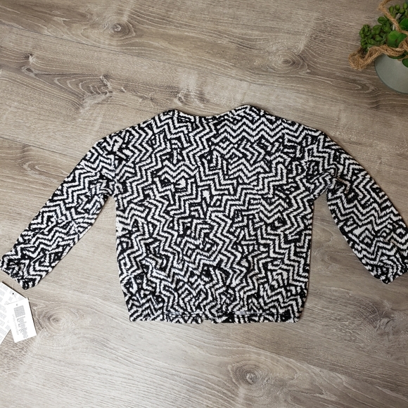 Lularoe NWT Monroe jacket size 2. Unisex - Picture 2 of 5